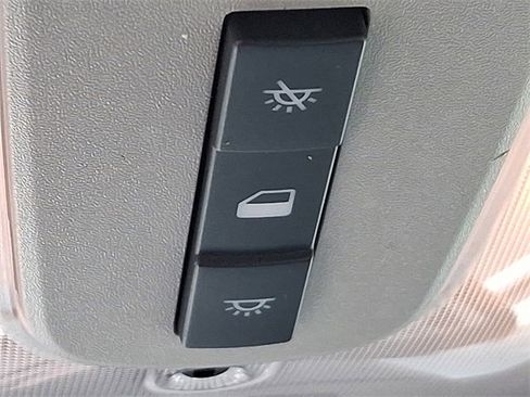 Used 2015 GMC Terrain SLT image 25