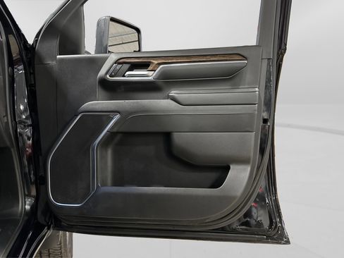 Used 2024 GMC Sierra 2500 SLE w/ SLE Convenience Package image 39