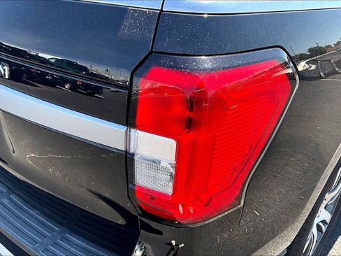 Used 2024 Ford Expedition XLT RWD image 29
