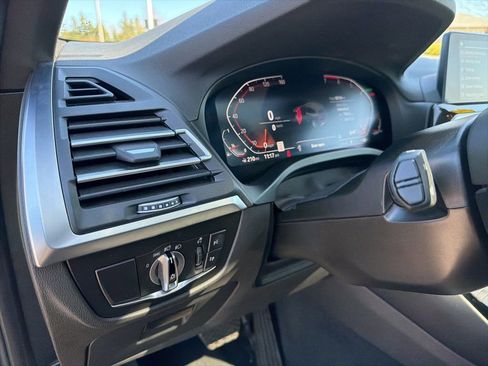 Used 2024 BMW X3 sDrive30i RWD image 17