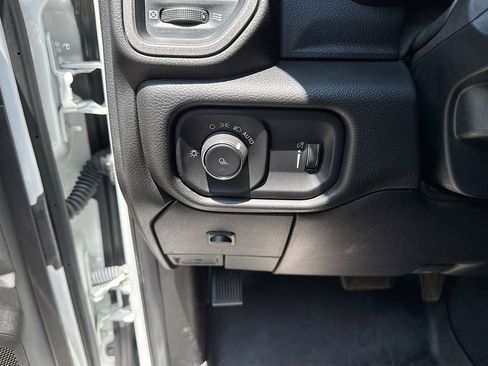 Used 2022 RAM 2500 Tradesman AWD/4WD image 8