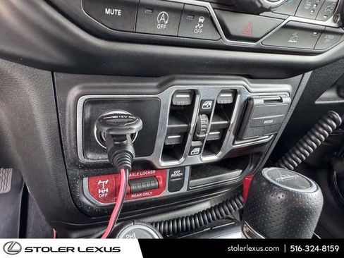 Used 2021 Jeep Gladiator Mojave AWD/4WD image 28