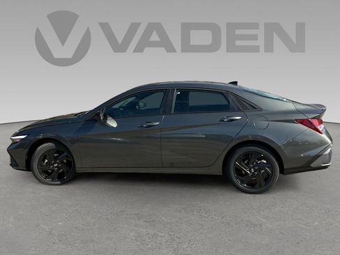 New 2026 Hyundai Elantra Sport image 7