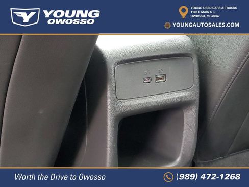 Used 2025 Buick Envista Sport Touring w/ Experience Buick Package FWD image 30