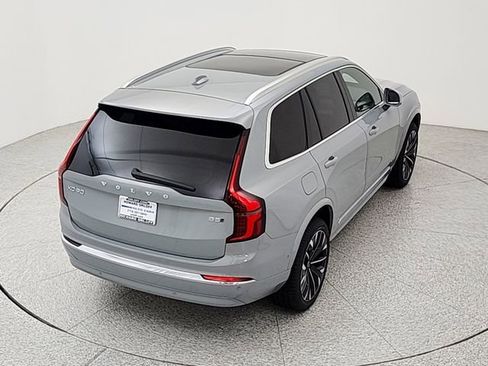 New 2026 Volvo XC90 B5 Plus w/ Protection Package image 33