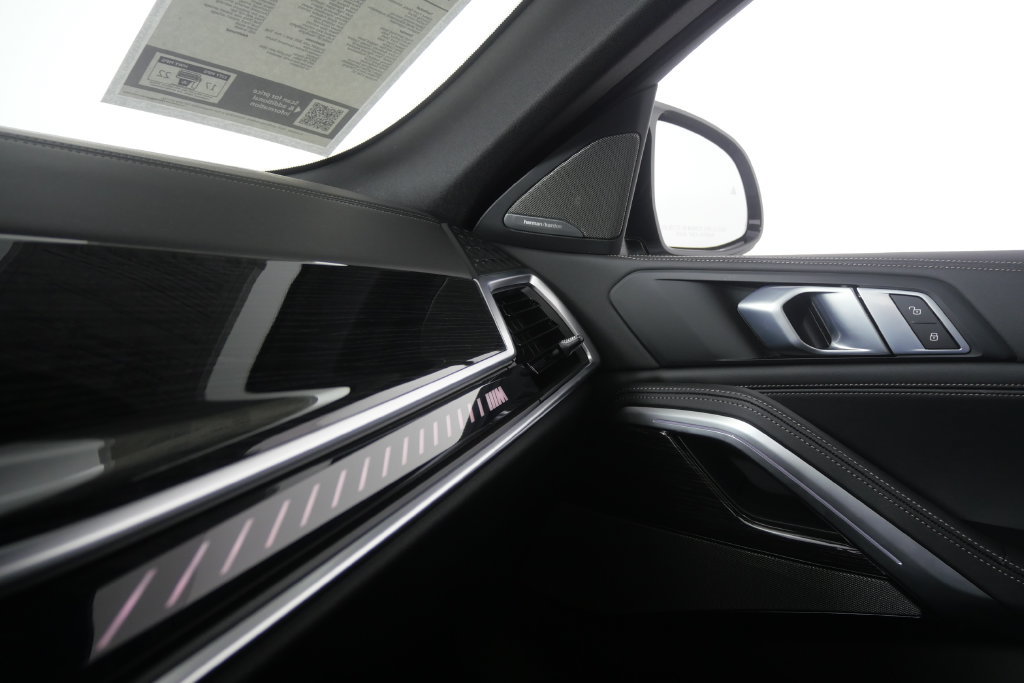 Certified 2026 BMW X6 M60i AWD/4WD image 29