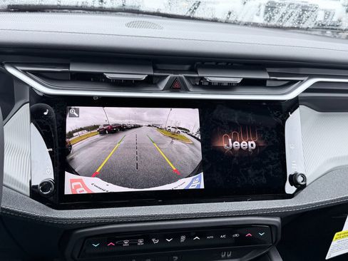 New 2026 Jeep Cherokee Laredo image 16