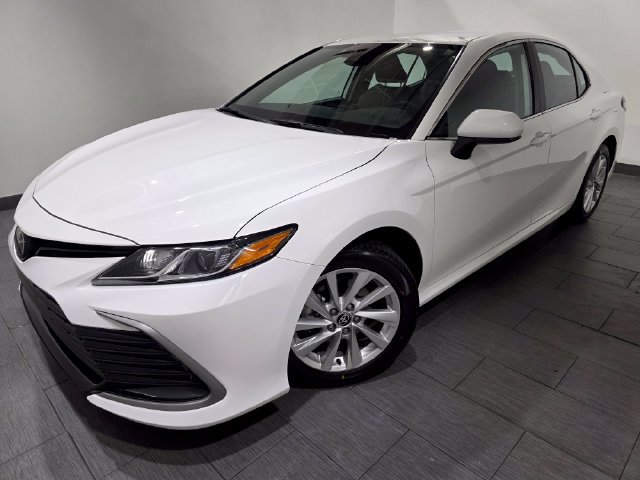 Used 2024 Toyota Camry LE FWD image 1