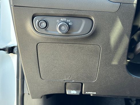 Used 2026 Buick Encore GX Sport Touring w/ Comfort Package image 27