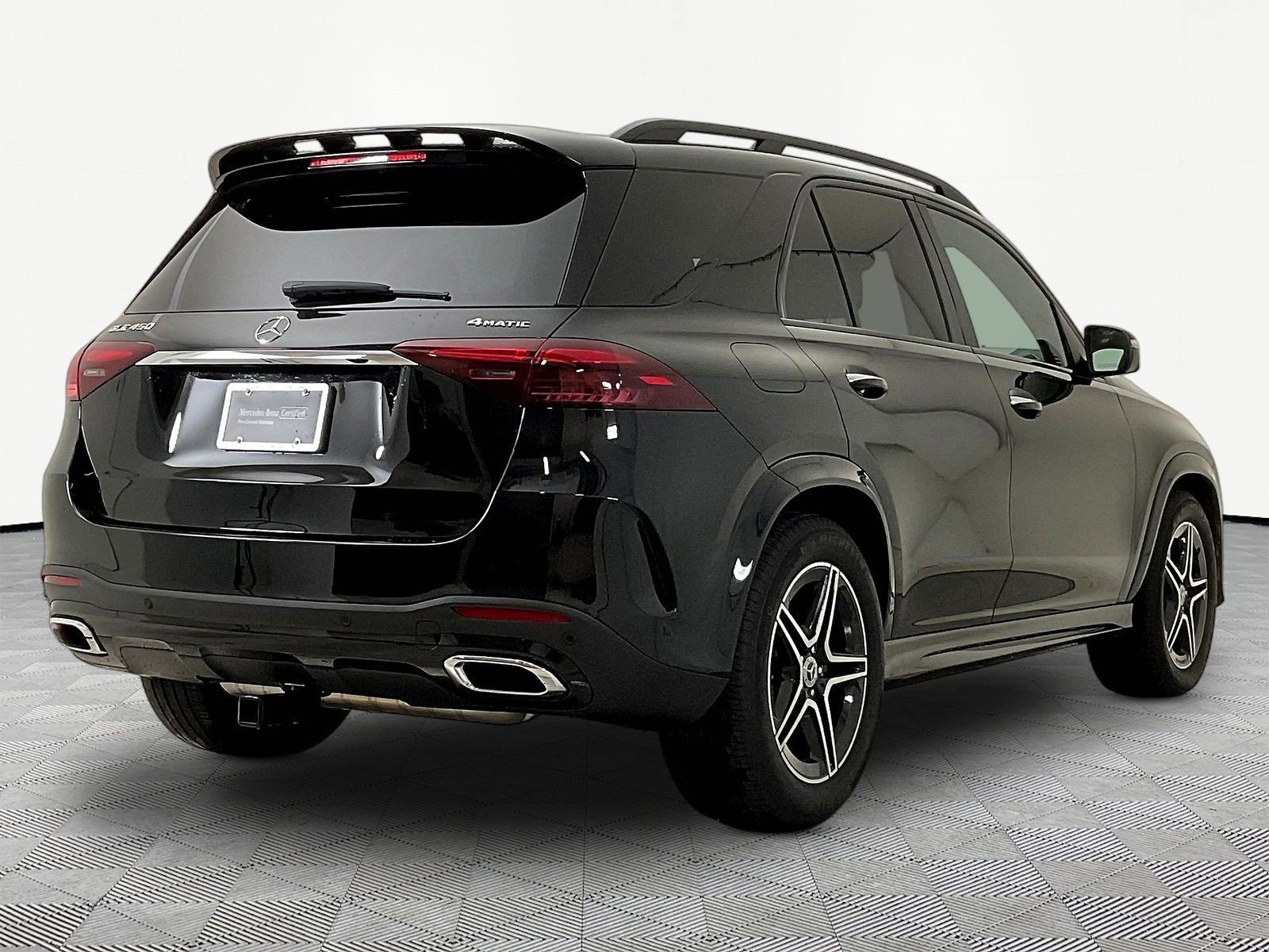 Certified 2025 Mercedes-Benz GLE 450 4MATIC w/ AMG Line Exterior image 6