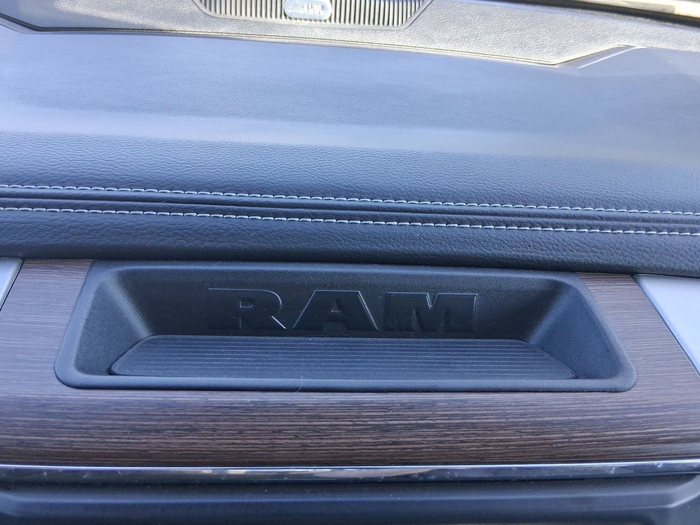 Used 2017 RAM 2500 Laramie AWD/4WD image 19