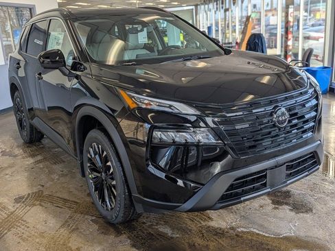 New 2026 Nissan Rogue Dark Armor image 10