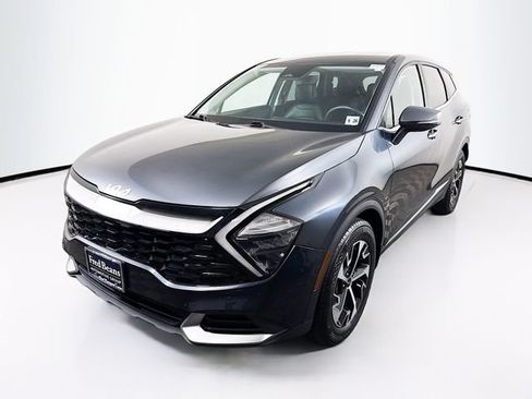 Used 2023 Kia Sportage EX FWD image 3