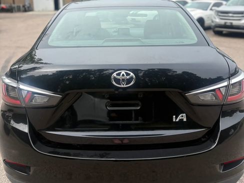 Used 2017 Toyota Yaris iA FWD image 4