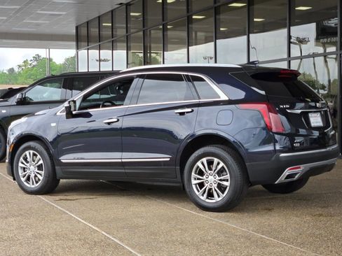 Used 2022 Cadillac XT5 Premium Luxury AWD/4WD image 3