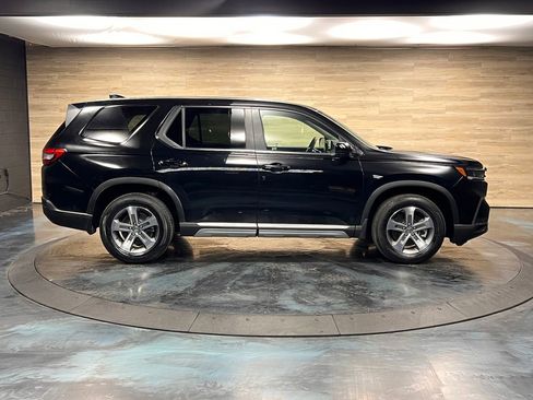 Used 2025 Honda Pilot EX-L image 29