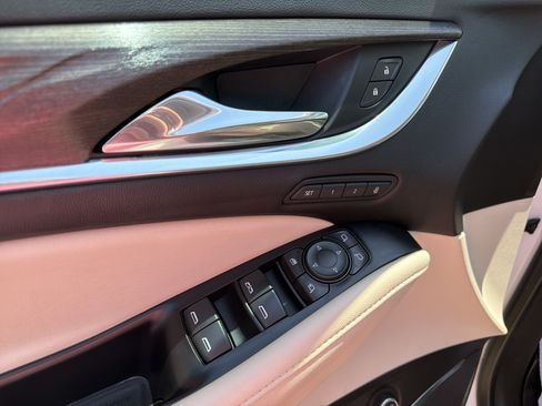 Used 2022 Buick Enclave Avenir FWD image 14