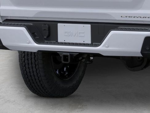 New 2026 GMC Canyon Denali image 24