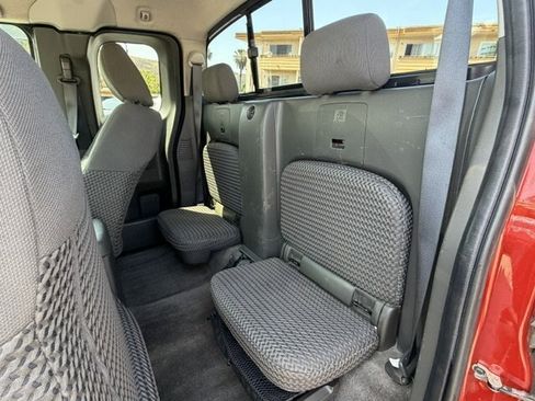 Used 2017 Nissan Frontier SV RWD image 10