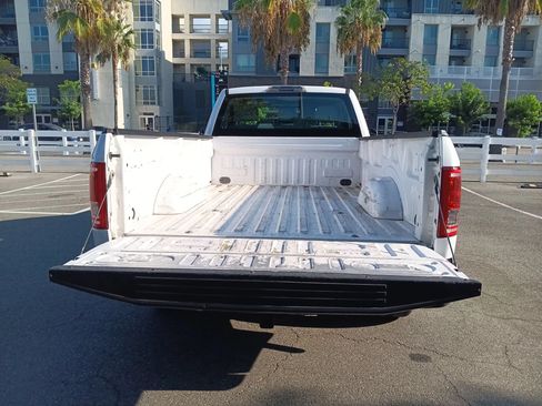 Used 2017 Ford F150 XL w/ Equipment Group 101A Mid RWD image 4