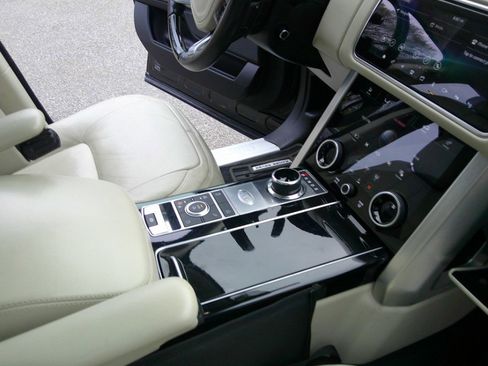 Used 2021 Land Rover Range Rover Westminster Edition image 47