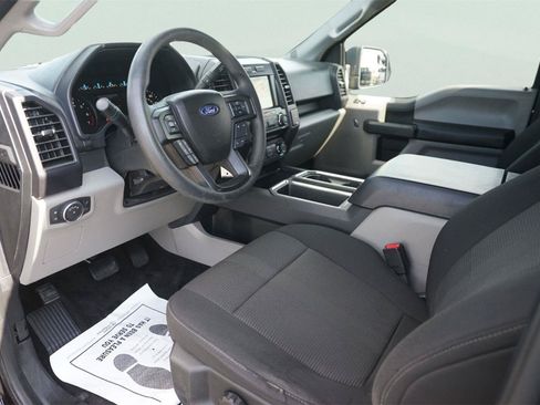 Used 2017 Ford F150 XL w/ Equipment Group 101A Mid RWD image 8