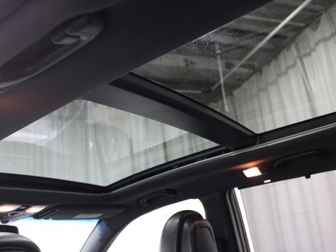 Used 2014 Kia Sorento SX w/ 3rd Row Package image 27