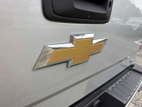 Used 2015 Chevrolet Silverado 2500 LT w/ LT Convenience Package AWD/4WD image 28
