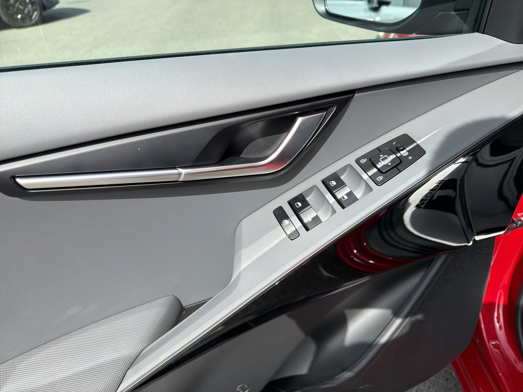 New 2026 Kia Niro EX FWD image 17