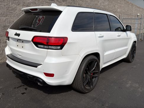 Used 2020 Jeep Grand Cherokee SRT AWD/4WD image 6