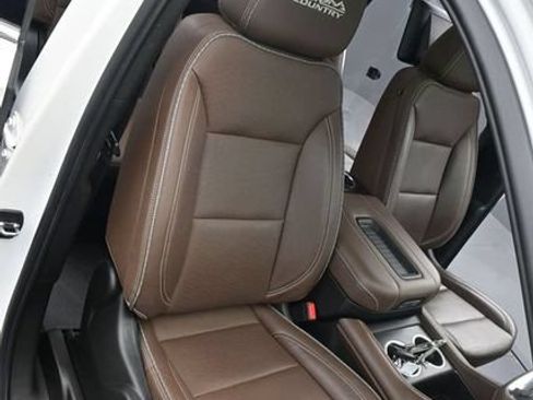 Used 2023 Chevrolet Tahoe High Country AWD/4WD image 19