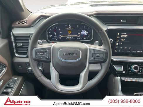 Used 2024 GMC Sierra 1500 Denali w/ Denali Reserve Package AWD/4WD image 12