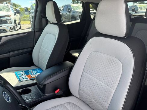 Used 2023 Ford Escape Active AWD/4WD image 18