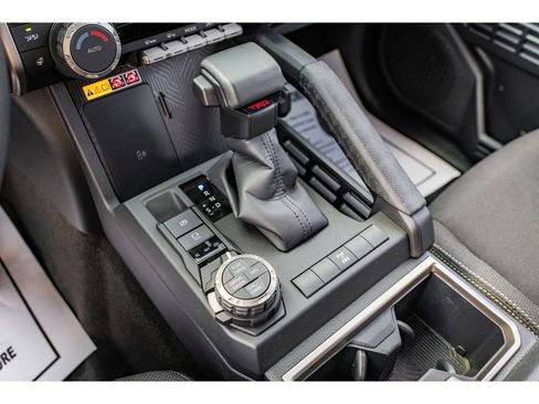 Used 2025 Toyota 4Runner TRD Off-Road image 18