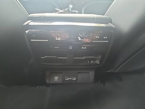 Certified 2024 Acura MDX w/ Technology Package FWD image 33