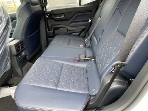 New 2026 Toyota 4Runner 4WD image 7