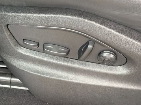 Certified 2025 Porsche Cayenne Turbo image 26