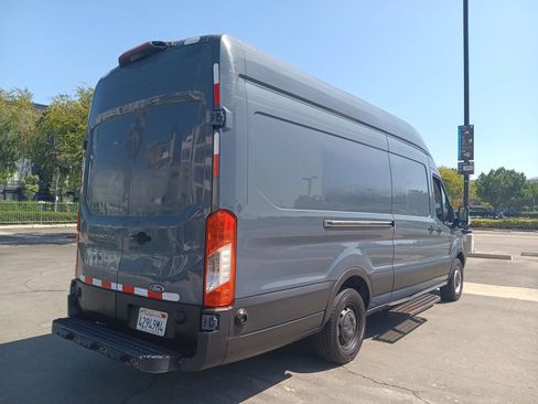 Used 2019 Ford Transit 250 148 High Roof Extended RWD image 9