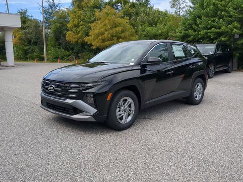 New 2026 Hyundai Tucson SE image 2