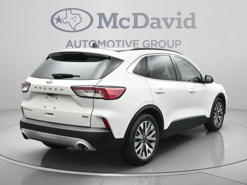Used 2020 Ford Escape Titanium w/ Titanium Premium Package 2.0 FWD image 8