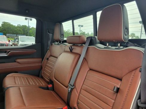 Used 2024 GMC Sierra 1500 Denali Ultimate AWD/4WD image 29