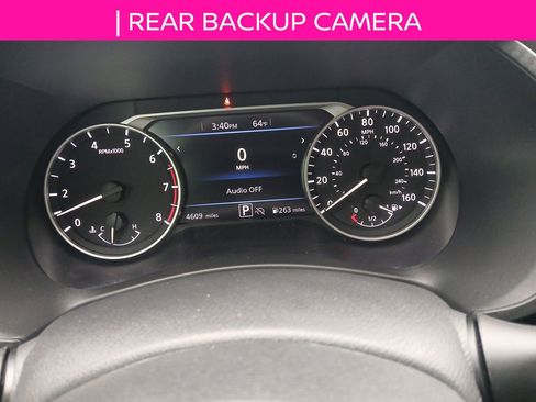 Used 2025 Nissan Sentra SR image 13