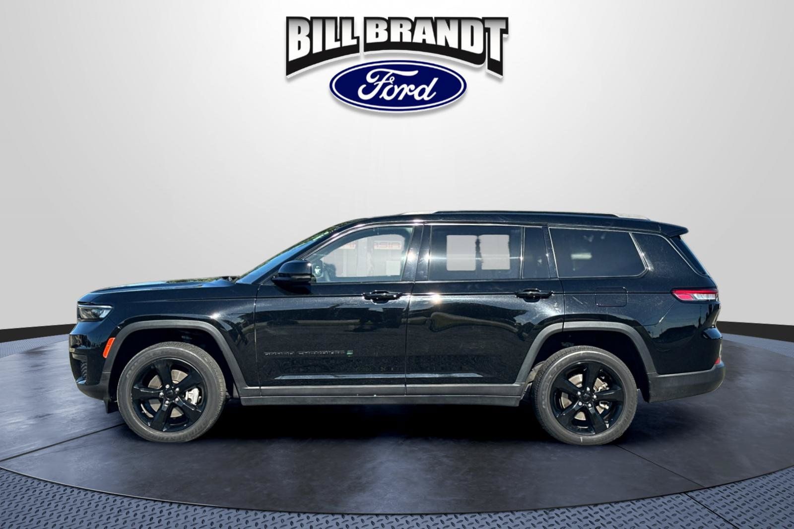 Used 2023 Jeep Grand Cherokee L Laredo AWD/4WD image 6
