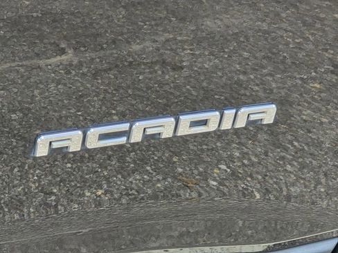 Used 2019 GMC Acadia SLT image 15