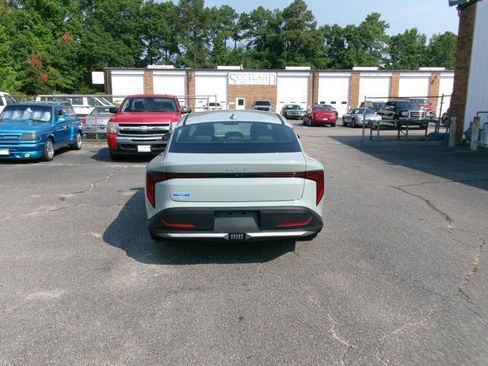 Used 2025 Kia K4 EX FWD image 7