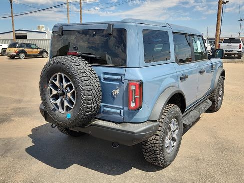 New 2025 Ford Bronco Badlands image 4