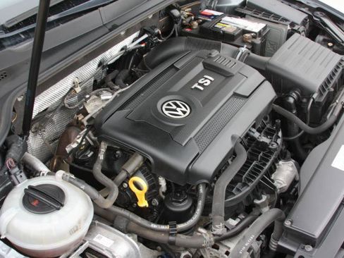 Used 2017 Volkswagen Golf Alltrack SE image 17