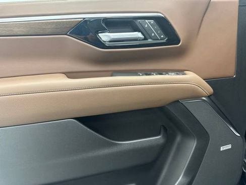 New 2026 Chevrolet Tahoe High Country AWD/4WD image 9