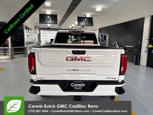 Certified 2020 GMC Sierra 2500 AT4 w/ AT4 Premium Package AWD/4WD image 9
