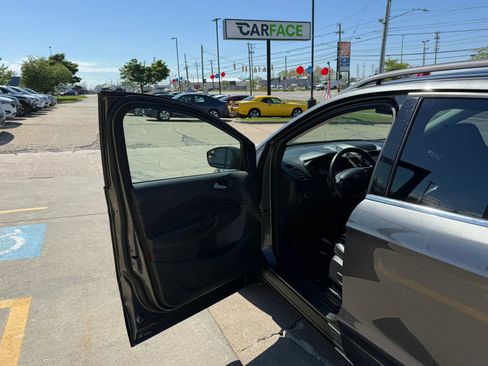 Used 2019 Ford Escape SEL AWD/4WD image 19